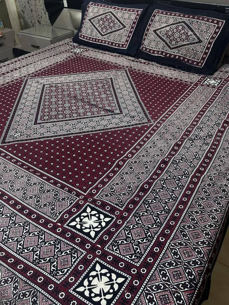 🛏️ Classic Ajrak Print Cotton Bedspread Set